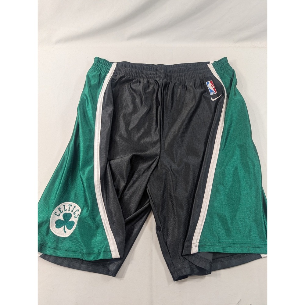 Vintage Nike Team Boston Celtics Long Dazzle Black Basketball Shorts Mens Medium